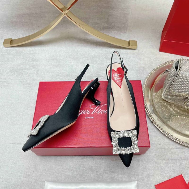 roger u1u1er flat shoes